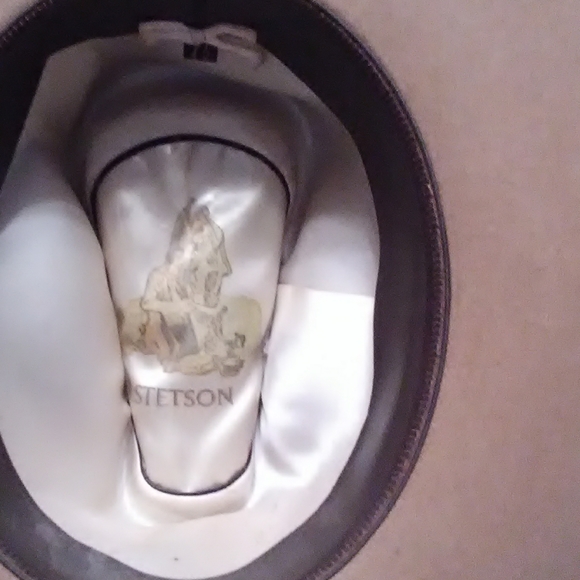 Hat - Picture 3 of 3